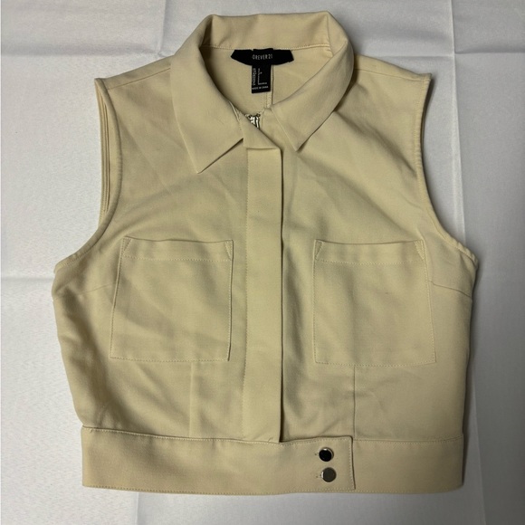 (2/$15) FOREVER 21 CROP TOP 🙈 - Picture 1 of 3